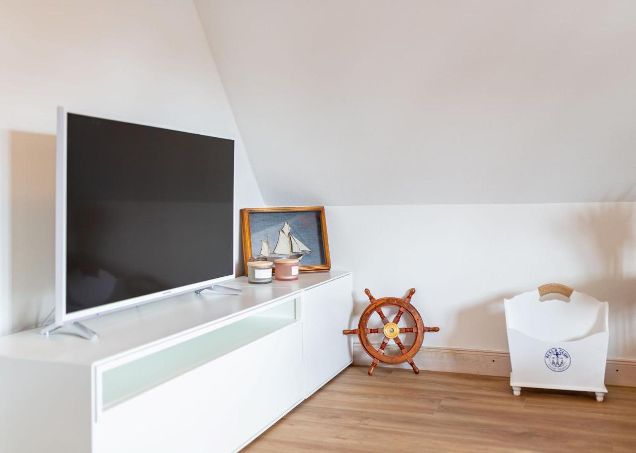 Friesenglueck Apartment Nebel Exterior photo